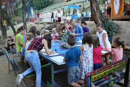 kreativne-radionice-za-djecu-u-sklopu-projekta-art-park