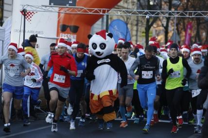 zagreb-advent-run-kostimirani-sudionici-najzabavnije-utrke-ove-godine-trce-za-dijabeticare