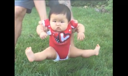 beba se boji trave