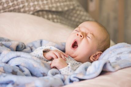 Pomicanje sata i spavanje beba