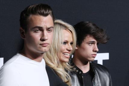 Pamela Anderson i sinovi