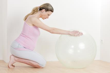 trudnica vježba pilates loptom