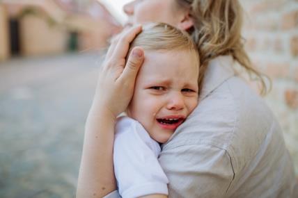 kako utješiti dijete dok plače
