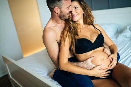 Ginekolog otkriva kada bi trebalo izbjegavati spolne odnose u trudnoći