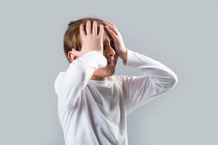 Psiholog otkriva 2 simptoma opsesivno kompulzivnog poremećaja kod djece