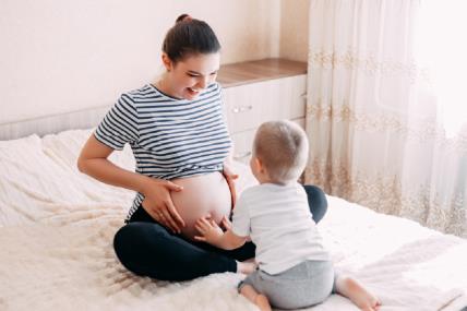 11 stvari koje trebate znati ako ste trudni, a imate malo dijete