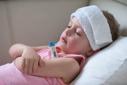 Kako sniziti povišenu temperaturu kod djece i kada se javiti liječniku