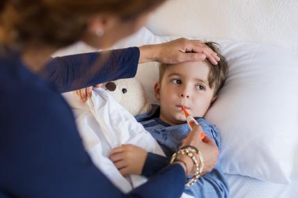 Kako sniziti povišenu temperaturu kod djece i kada se javiti liječniku