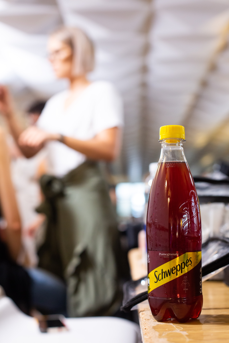 Uoči revije vizažisti su predahnuli uz Schweppes Pomegranate s okusom nara