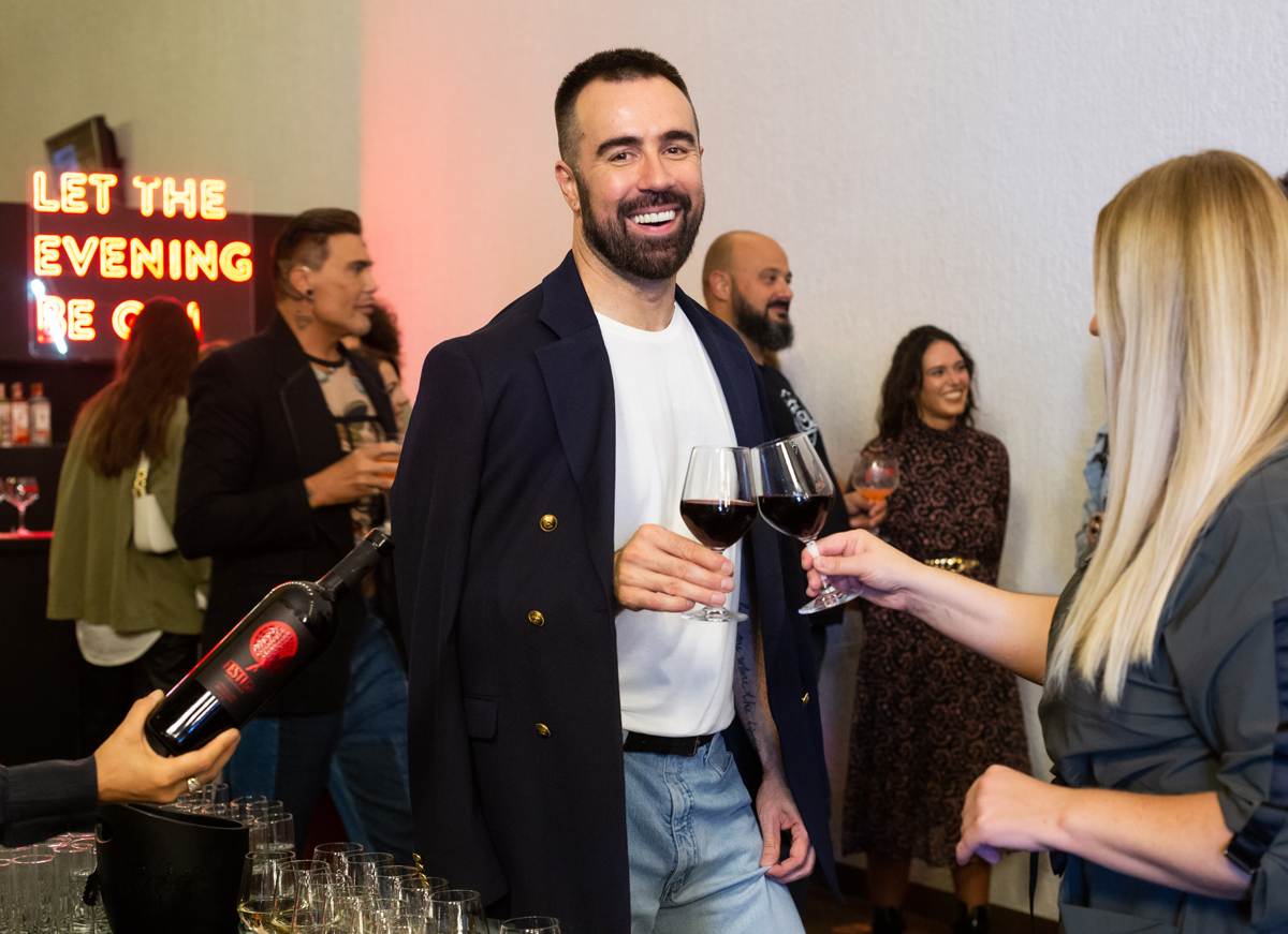 Za buduće suradnje s magazinom Story Sever je nazdravio uz vino Festigia