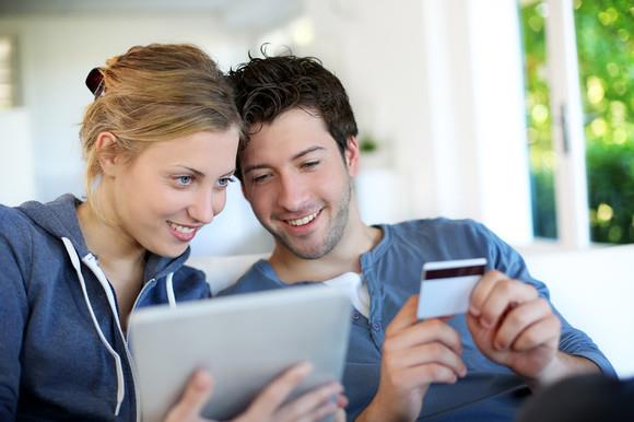priustite-si-gaming-blagdane-u-web-shopu-instar-informatika