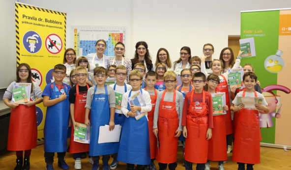 program-atraktivnih-radionica-iz-kemije-za-skolarce
