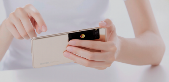 meizu-pro-7-revolucionaran-pametni-telefon-s-dva-ekrana-dvije-kamere