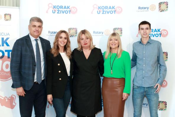 najvece-glazbene-zvijezde-za-podrsku-jubilarne-10-godisnjice-koraka-u-zivot