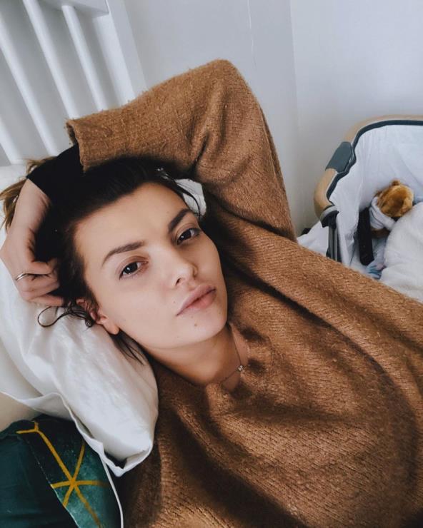 ella dvornik