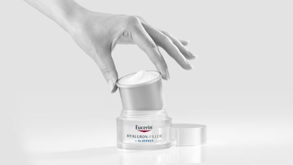Eucerin_Hyaluron-Filler_Refill_PR_vizual_web_01.png