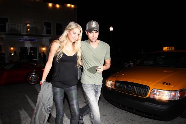 Anna Kournikova i Enrique Iglesias.jpg
